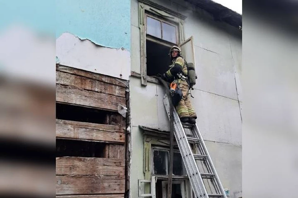 Выселенный дом загорелся в Сормовском районе Нижнего Новгорода.