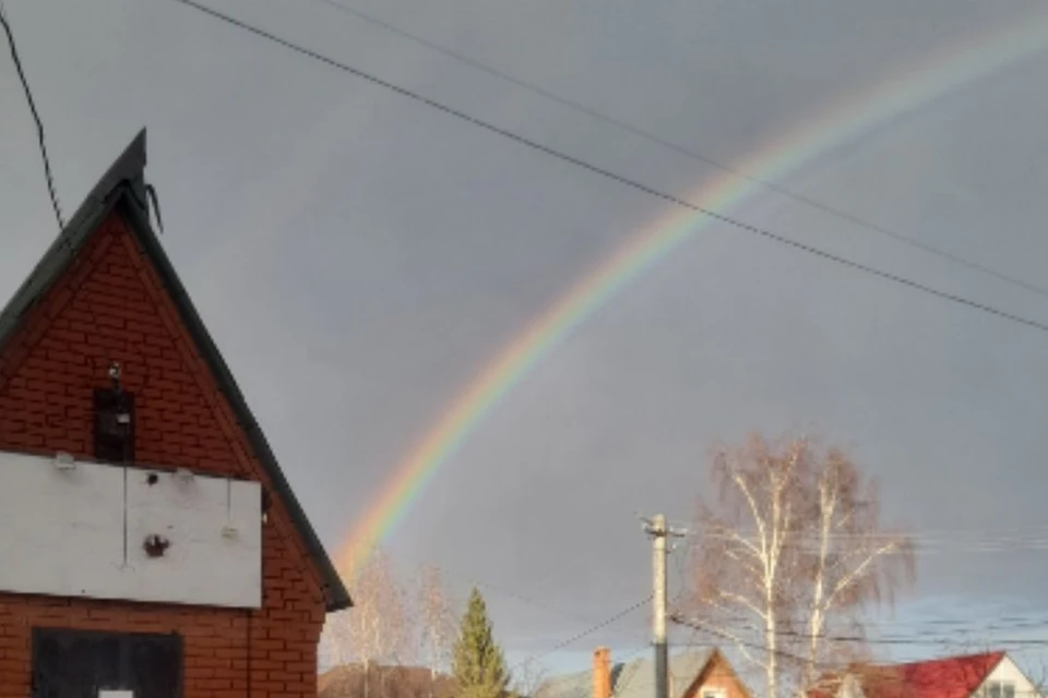 Радуга на небе появилась вечером. Фото: Екатерина Шапошникова