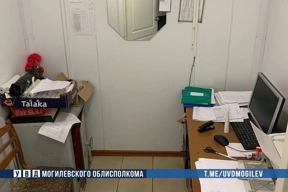 Кассир сельмага обворовывала магазин, в котором работала. Фото: УВД Могоблисполкома.
