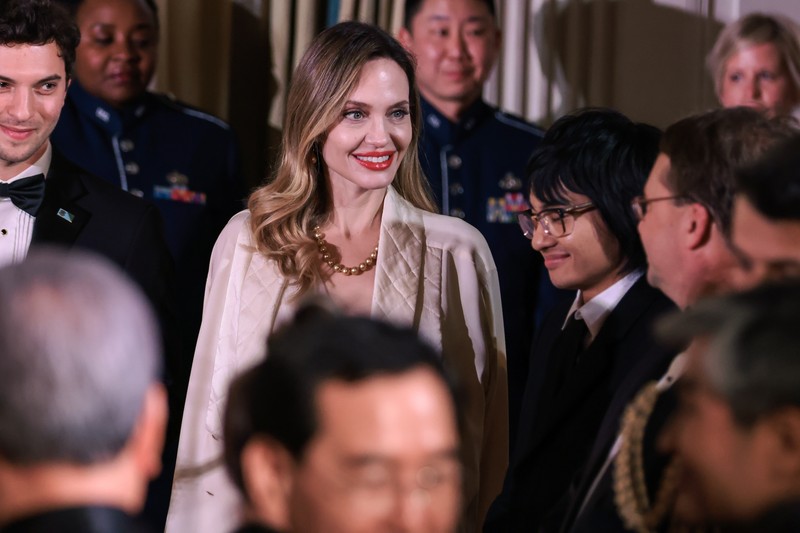 Анджелина Джоли наконец-то занялась своей внешностью. Фото: Global Look Press