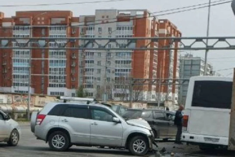 ДТП с участием автобуса произошло в Хабаровске 24 апреля Фото: Госавтоинспекция Хабаровска