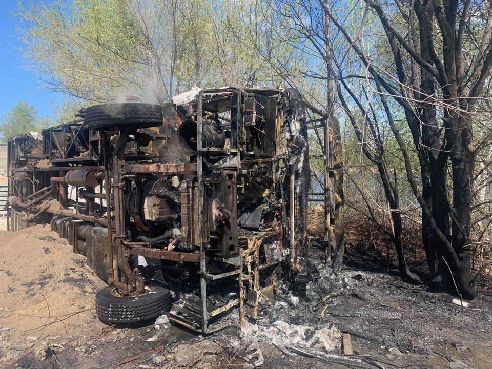 Автобус не эксплуатировался, и при пожаре никто не пострадал. Фото: ГКУ СО «Центр по делам ГО, ПБ и ЧС»