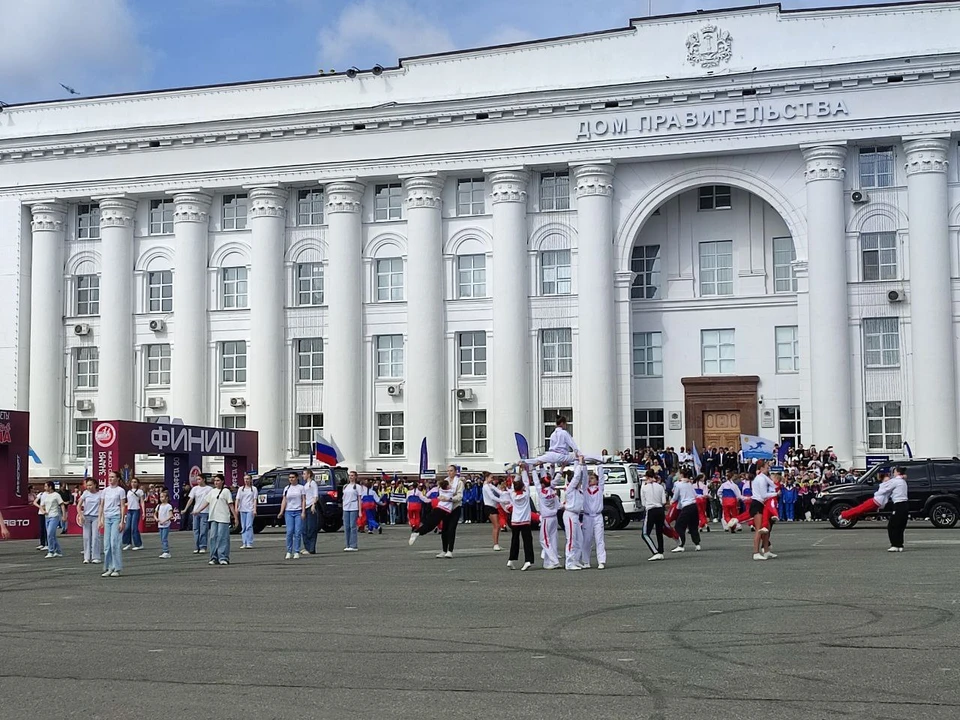 Сегодня, 28 апреля, в Ульяновске проходит 80-ая легкоатлетическая эстафета. Фото КП Ульяновск