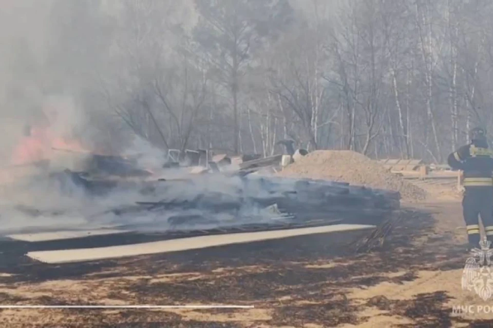 Трасса «Чита-Забайкальск» была закрыта из-за пожара в садоводстве