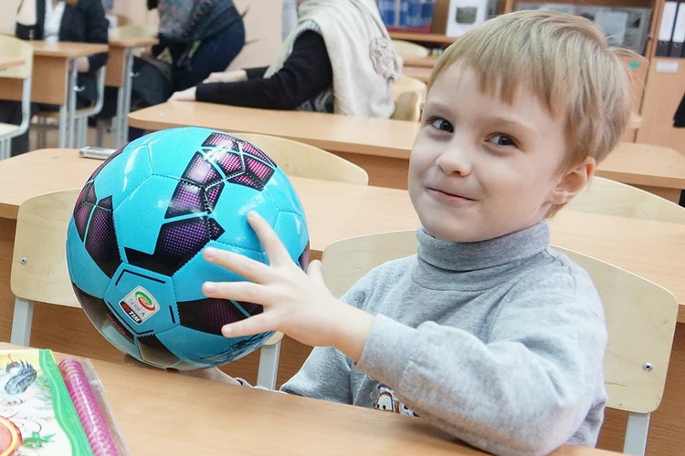 На Учи.ру пройдет первая онлайн-викторина по футболу для школьников