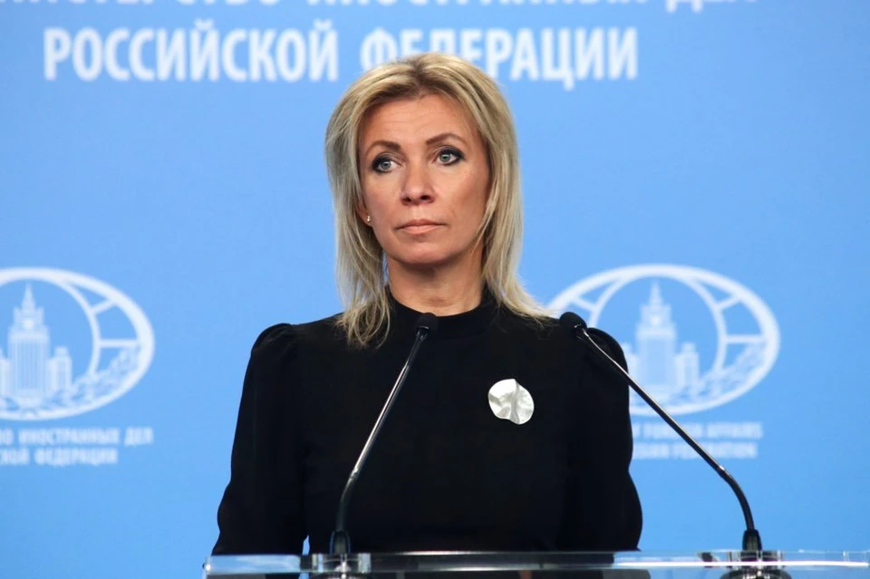 Захарова высмеяла заявление Зеленского о шевроне с украинским флагом на плече у Бога