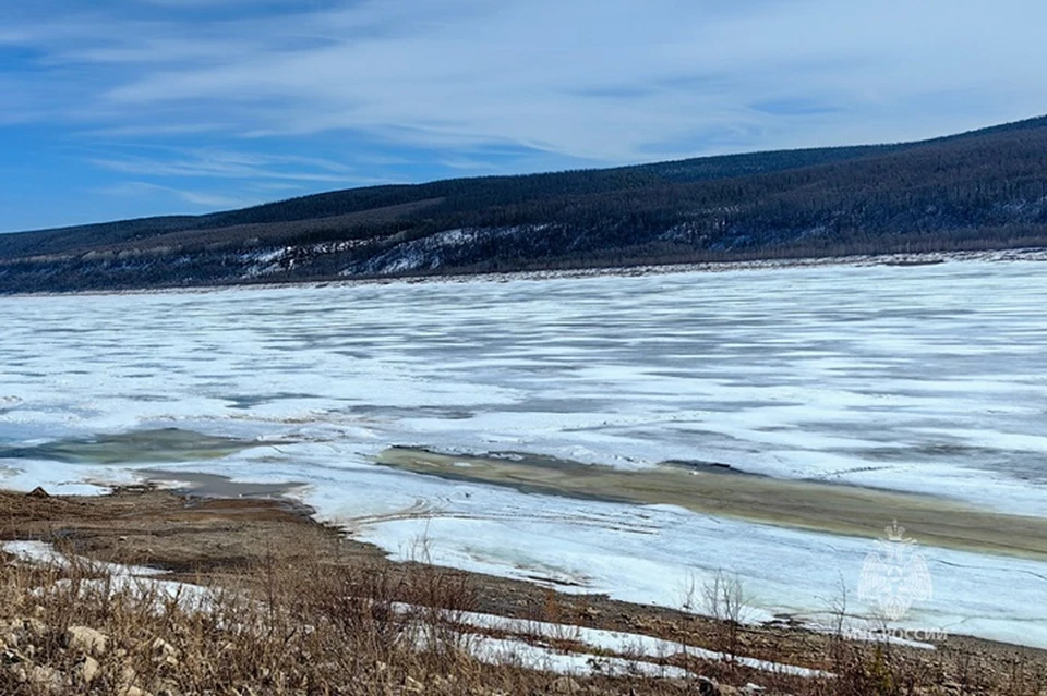 Могучие якутские реки начинают вскрываться Фото: ГУ МЧС России по РС(Я)