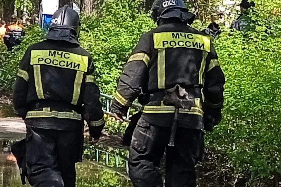 20 человек эвакуировали спасатели из здания медцентра во время пожара в Липецке