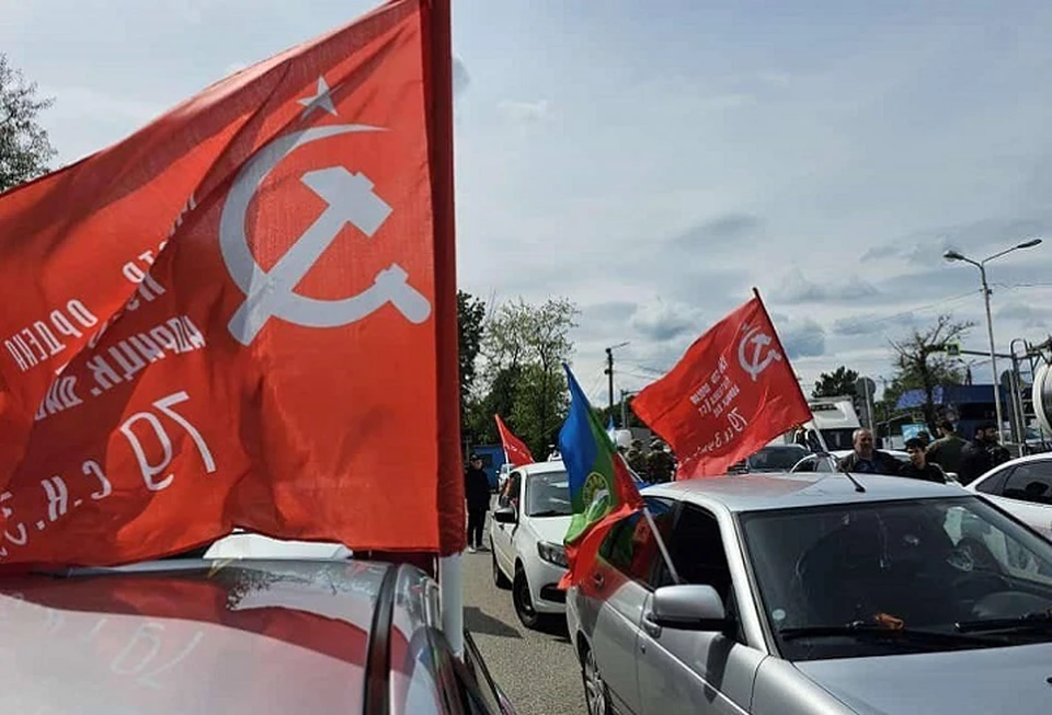 Автоколонны со Знаменем Победы приехали в Пятигорск. Фото: глава города Дмитрий Ворошилов