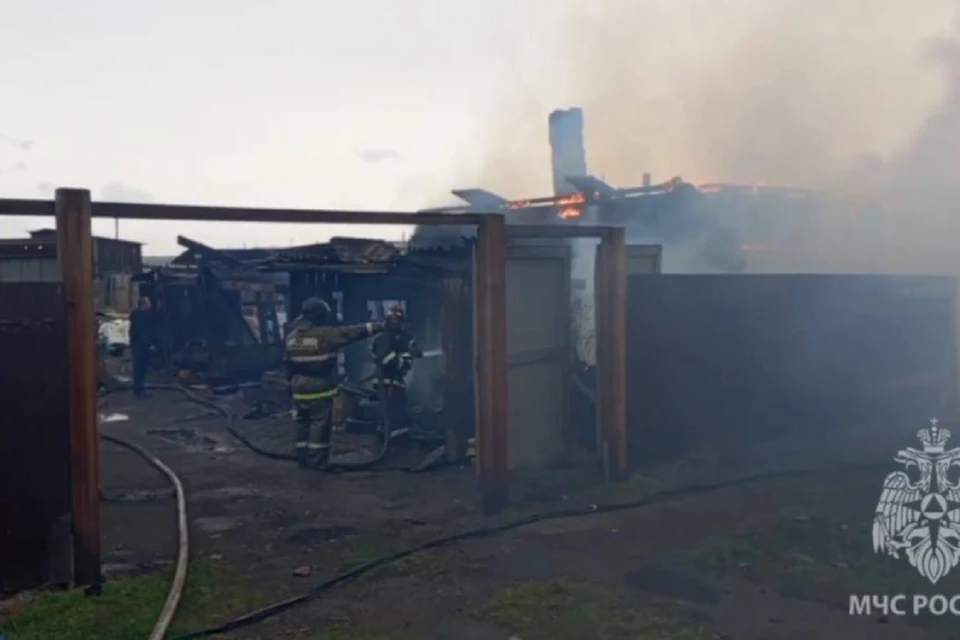 Магазин, дом и баня пострадали при пожаре в Иркутском районе