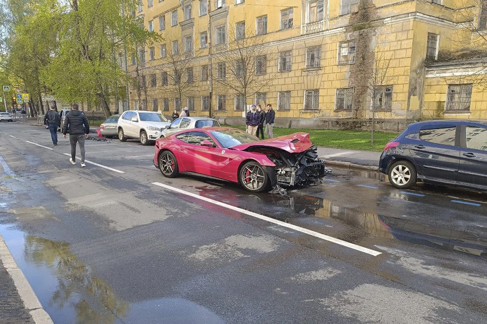 Такое авто стоит десятки миллионов рублей. Фото: тг-канал "Мегаполис".
