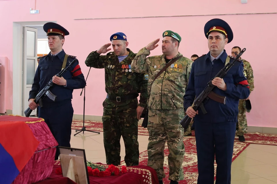 В республике простились с погибшими на СВО бойцами