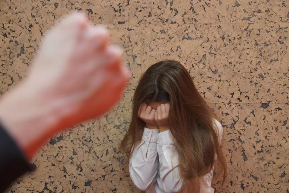 Жительница Дагестана подозревается в истязании малолетней дочери