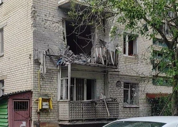 Последствия обстрела Васильевки в Запорожской области со стороны ВСУ 20 мая 2024: Шестеро пострадали, повреждена электроподстанция
