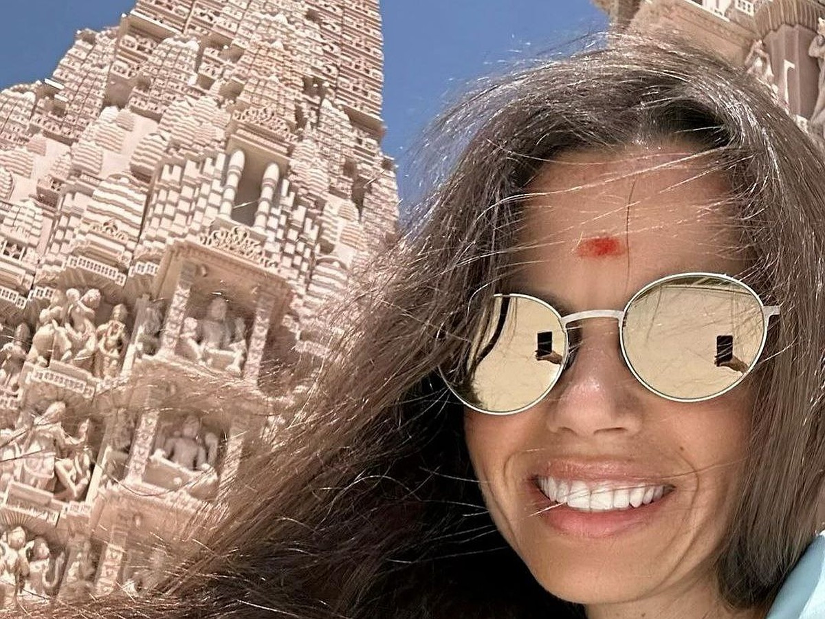 Жалаңаш бөкселер карнавалы