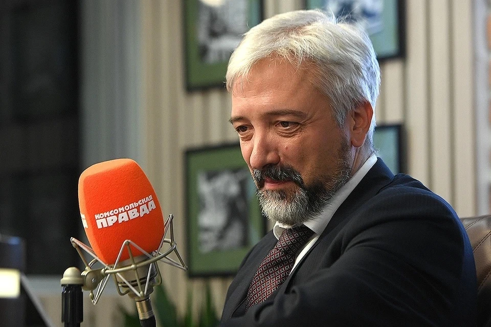 Примаков сообщил о прекращении работы Русского дома в Черногории