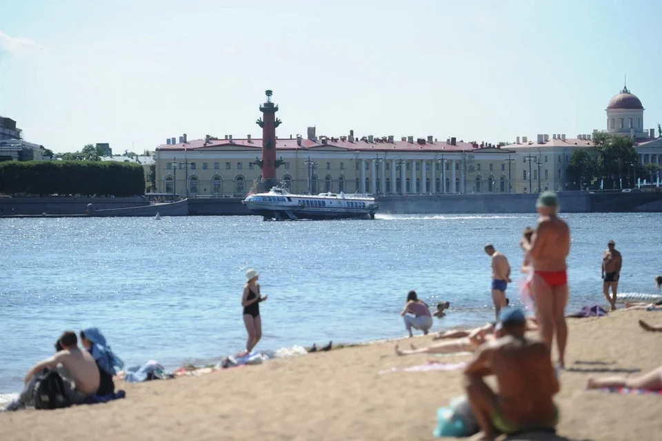 В Петербурге в конце мая будет настолько жаркая погода, что можно смело отправляться на пляж.