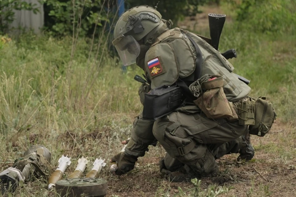 Военнослужащие группировки войск «Центр» обнаружили схрон ВСУ в Авдеевке. Фото: МО РФ