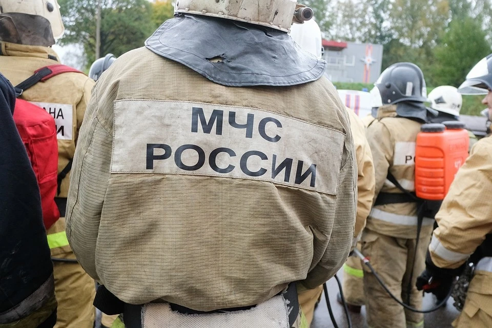 В Тверской области тушат возгорание на территории ИК-10