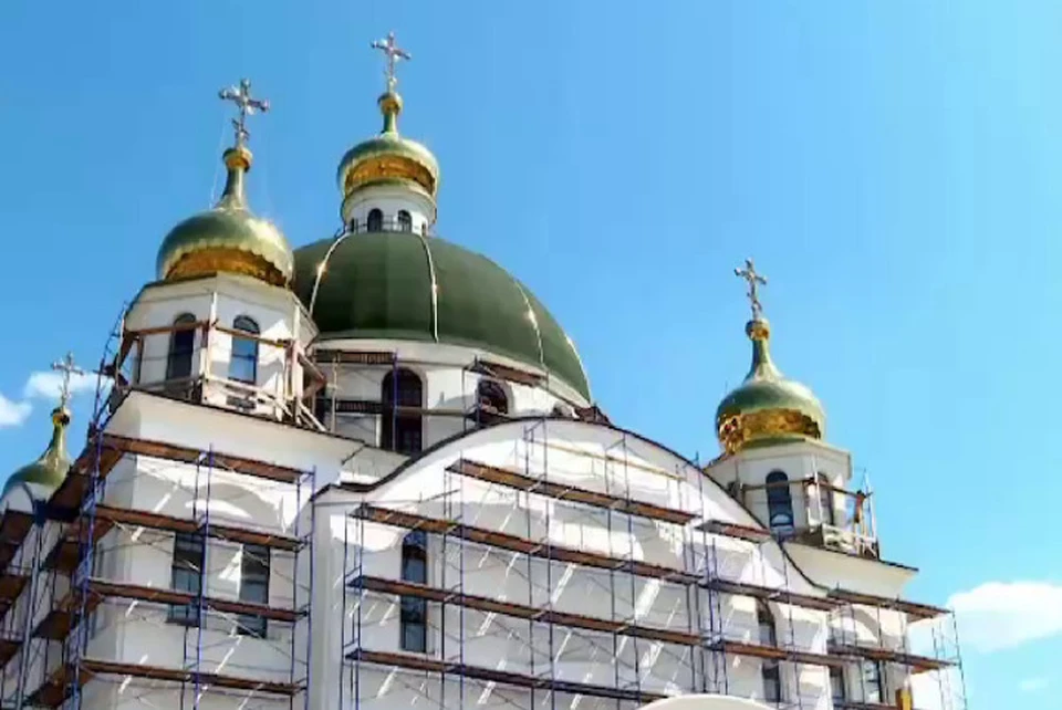 В Энергодаре к Новому году планируют закончить реконструкцию Богоявленского собора. ФОТО: ЭНТВ
