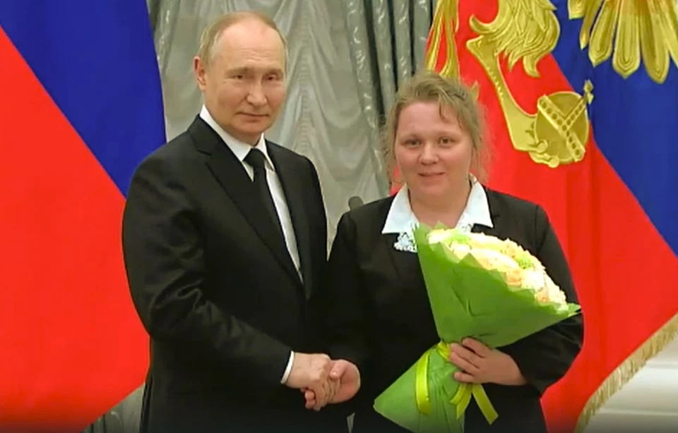 Владимир Путин присвоил Ольге Верпаковской звание "Мать-героиня" Фото: kremlin.ru