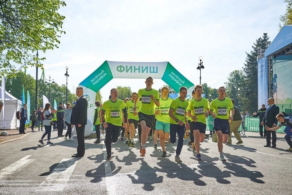 Более 25 тысяч петербуржцев пробежали благотворительный марафон на Крестовском острове. Фото предоставлено организатором.
