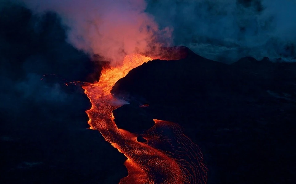На Гавайях спустя 50 лет начал извергаться вулкан Килауэа.