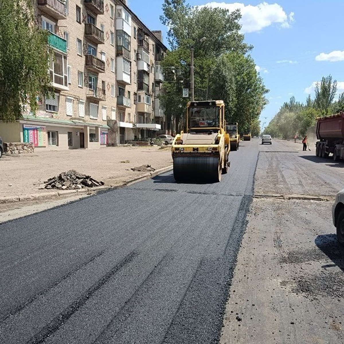 В пяти городах ДНР завершается восстановление улично-дорожной сети - KP.RU