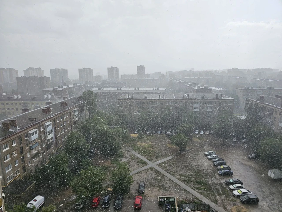 В Волгограде сегодня солнечно, а на днях сильный ливень увидели жители лишь пары районов областного центра.
