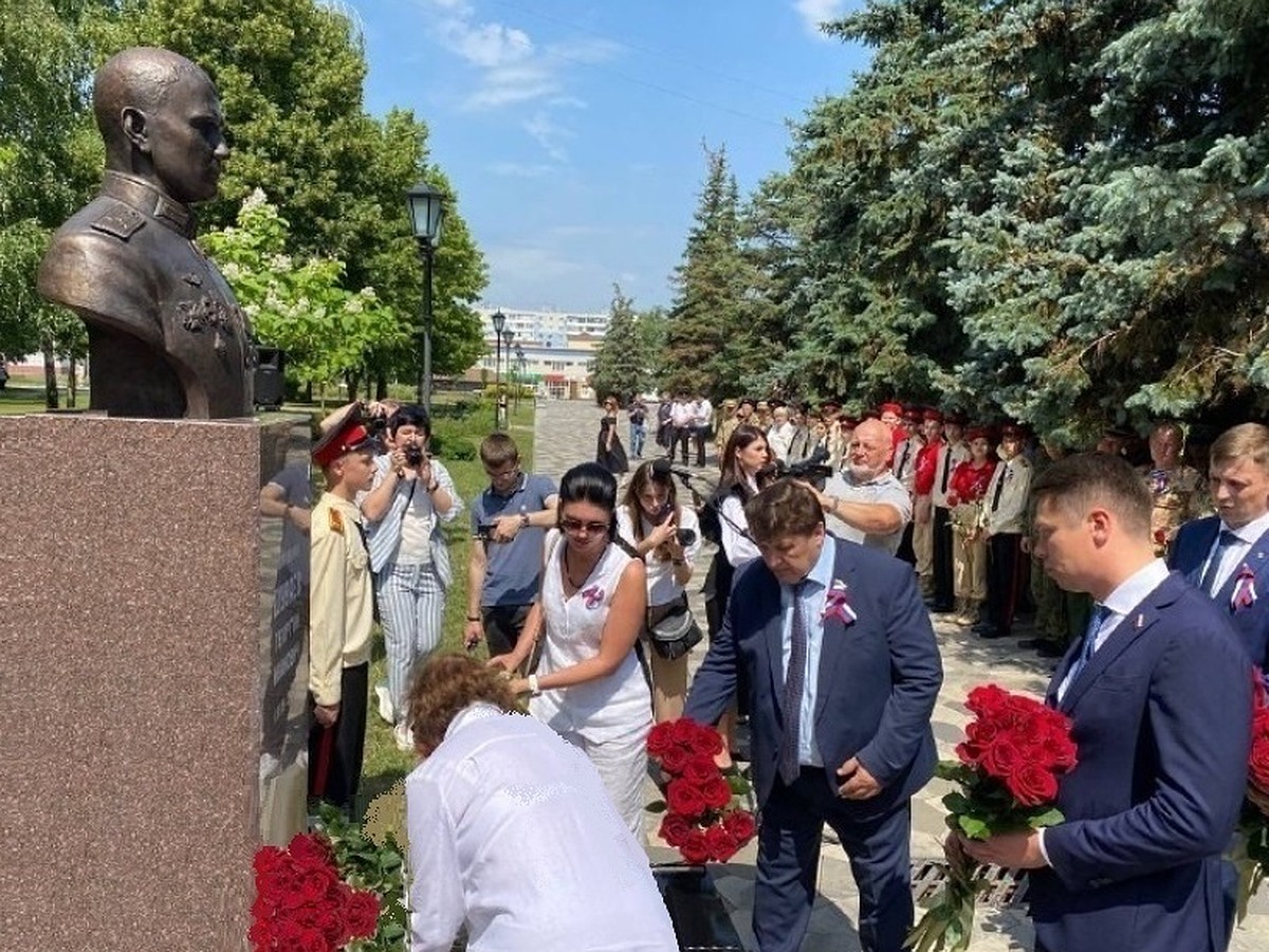 Память Белгородчины: в регионе появился бюст еще одного Героя России - KP.RU