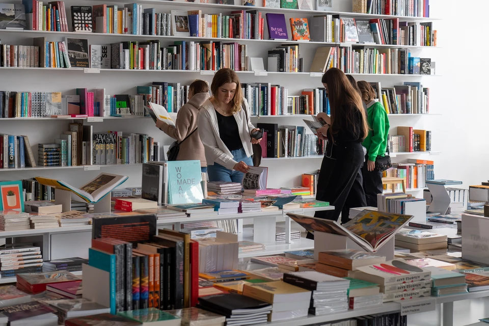 На Кубани за шесть лет вдвое сократилось число книжных магазинов Фото: Михаил ФРОЛОВ