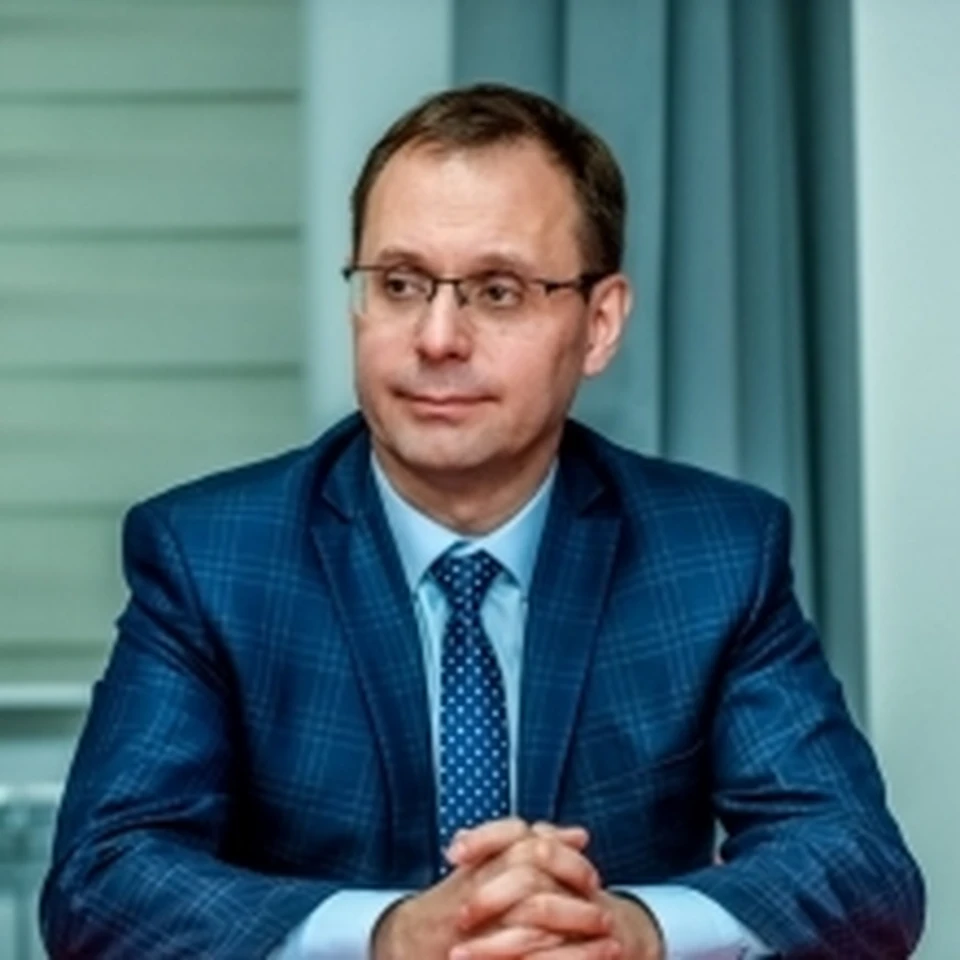 Дмитрий Петрович работает в ВУЗе уже 26 лет