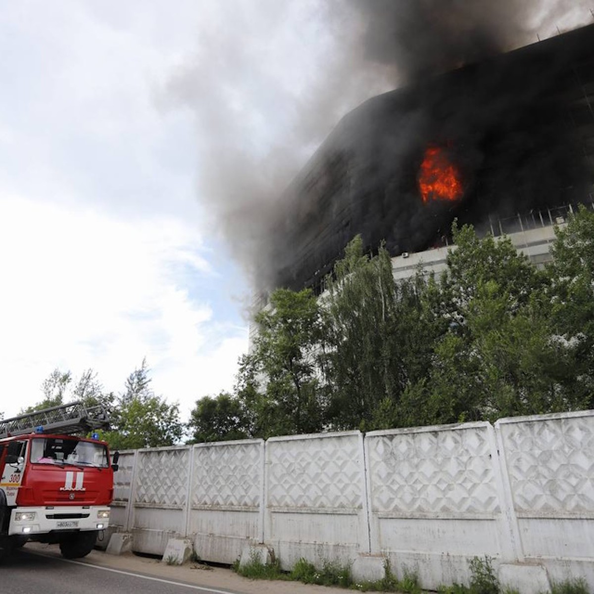 Число погибших при пожаре во Фрязино увеличилось до восьми человек - KP.RU