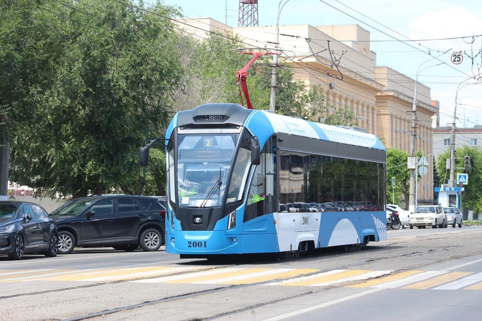 Общественный транспорт на День молодежи в Волгограде будет ходить чаще и до поздней ночи.