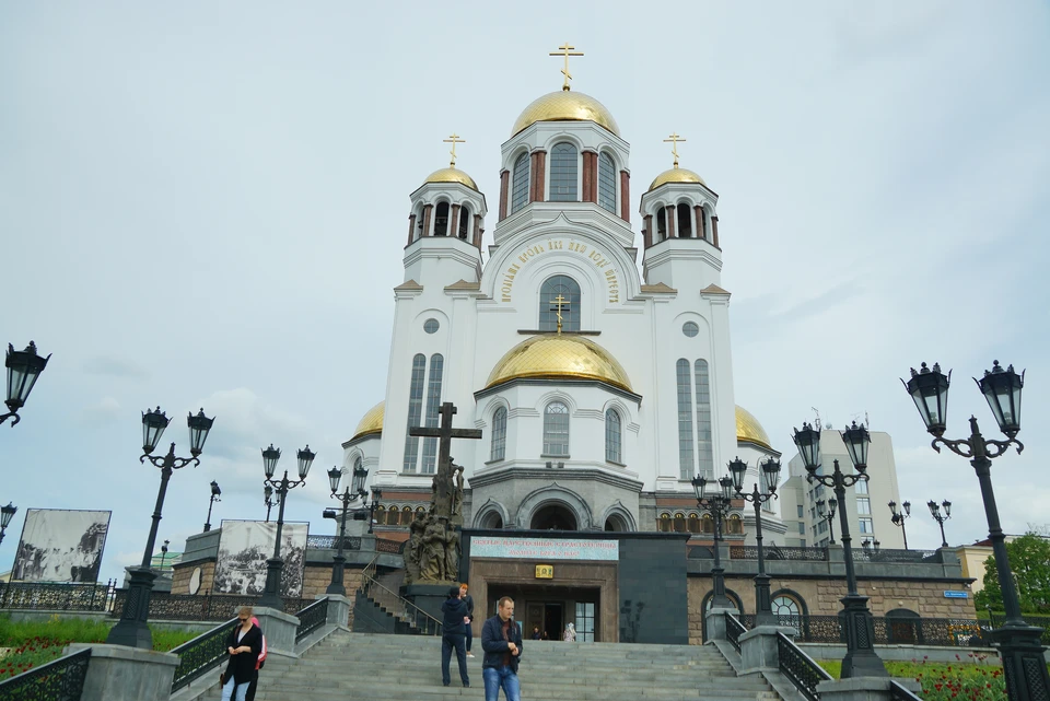 В Храме-на-Крови Маргарита Симоньян и митрополит Евгений записали совместное видео