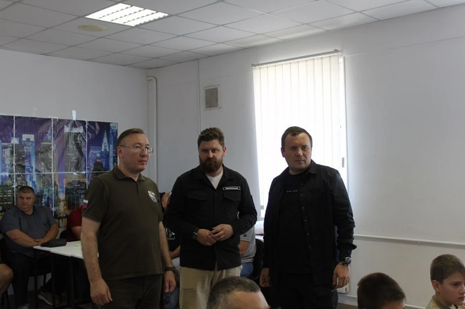 Делегация из Марий Эл прибыла в Куйбышевский район, чтобы оценить недавно открывшееся пространство для молодежи. ФОТО: реготделение "Единая Россия" в Запорожской области