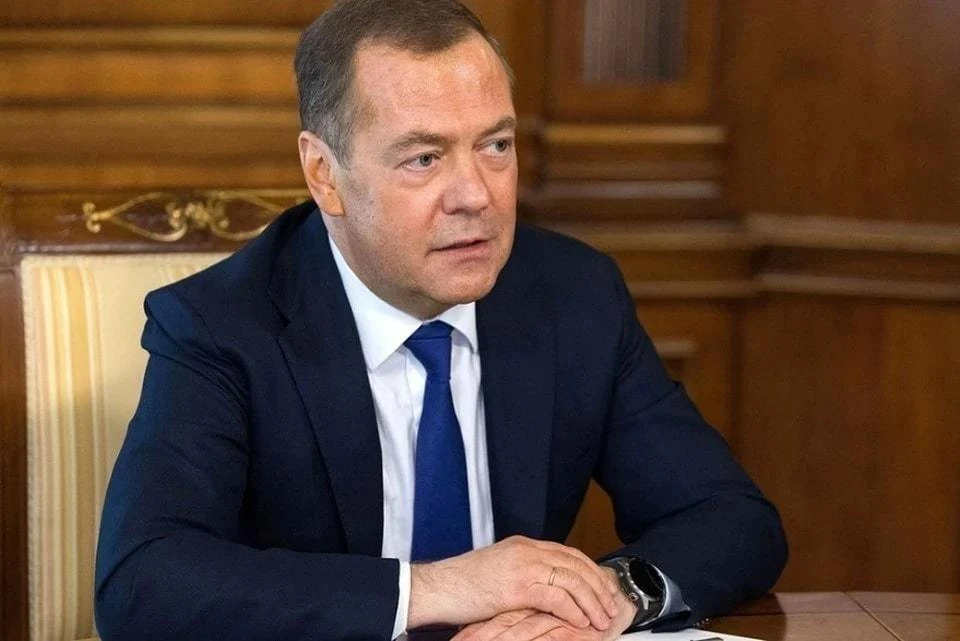 Медведев в день независимости США напомнил о Великой России