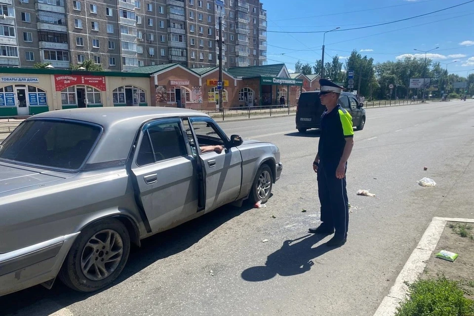 Авария случилась утром 7 июля у дома на улице Юности, 14А. Фото: ГИБДД Нижнего Тагила