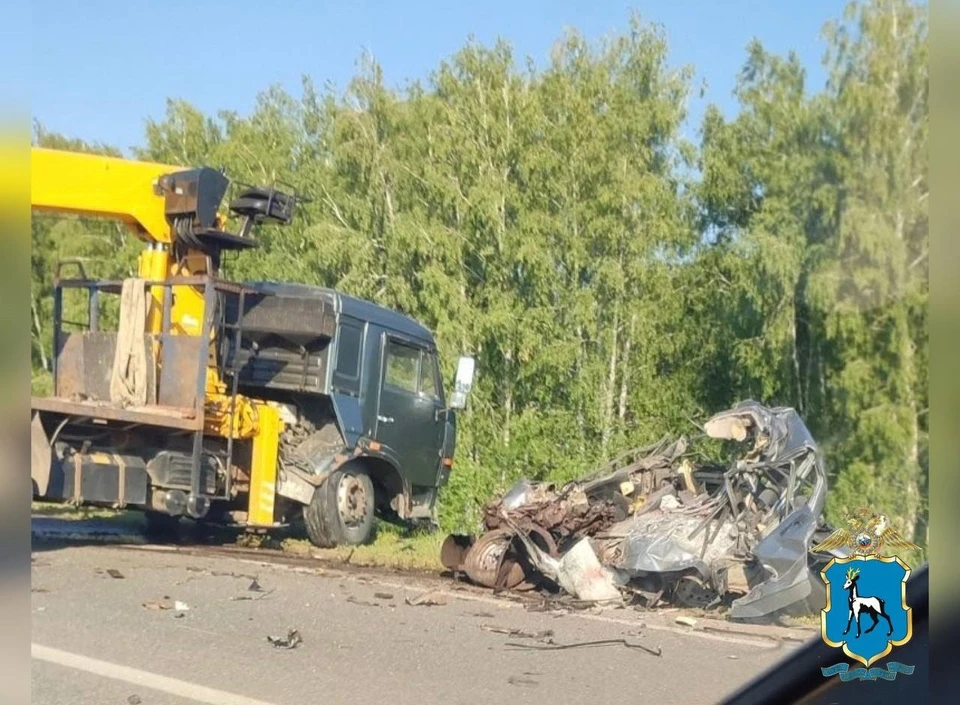 Водитель легкового автомобиля погиб на месте
