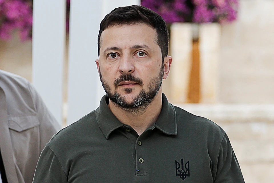 NZZ: Зеленский потребовал у Байдена снять любые запреты на атаки по России