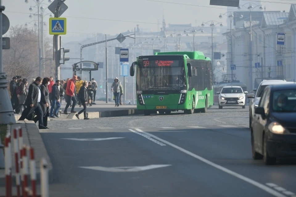 Администрация города заявила, что рейсы сократили из-за нехватки водительского состава у перевозчика.