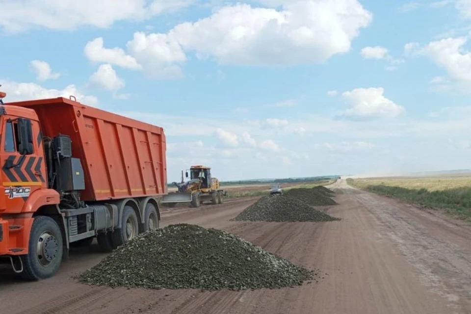 Прокуратура региона внесла представление руководителю управления дорожного хозяйства области. Фото: прокуратура Оренбургской области