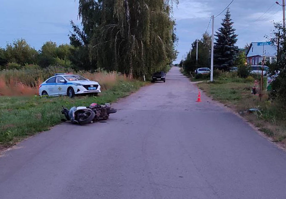 Женщина с девочкой опрокинулись на скутере в Плавском районе Тульской области