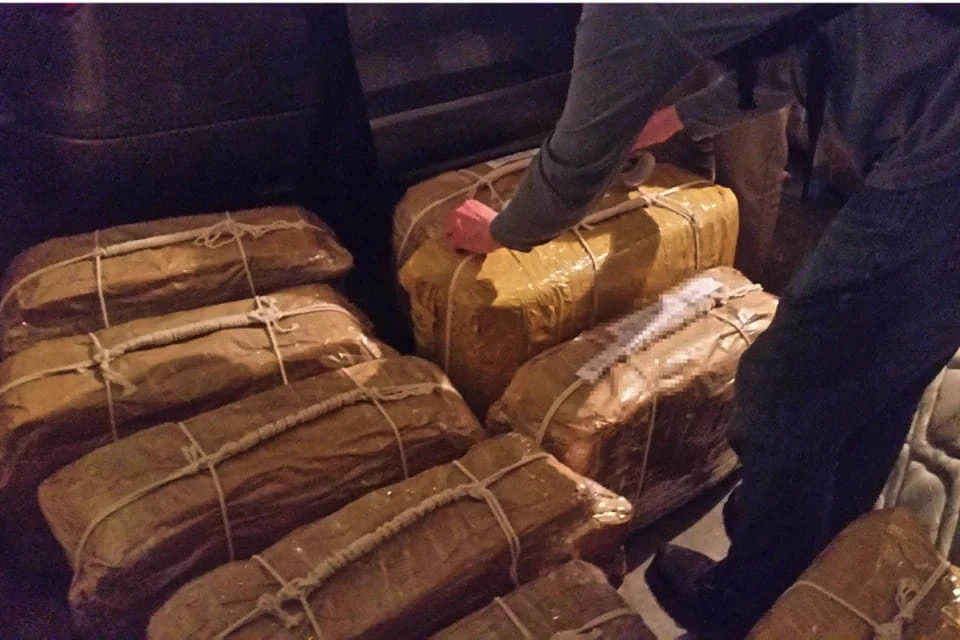 Испанская полиция изъяла рекордные 4 тонны кокаина, спрятанного в мешках с рисом
