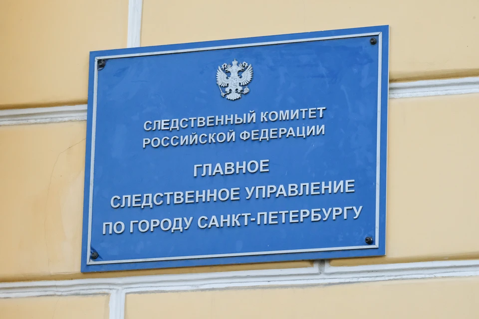 Пьяный мужчина попытался задушить своего 14-летнего сына.