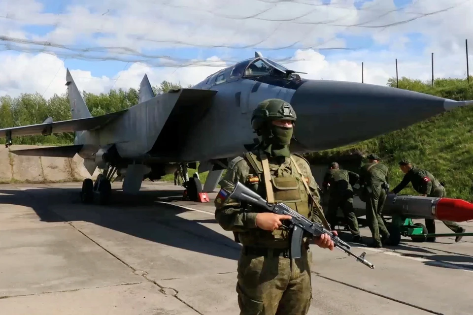 Армейской авиацией, беспилотниками, ракетными войсками и артиллерией нашей группировки войск были поражены три пусковые установки зенитного ракетного комплекса «Patriot» производства США