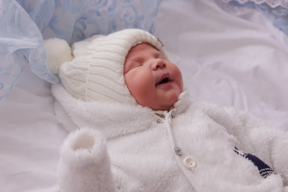 Первую родившуюся в этом году тройню выписали из больницы в Якутии