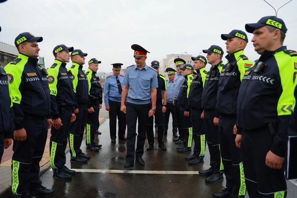 Инспекторы минской ГАИ начали нести службу в новом форменном обмундировании. Фото: ГУВД Мингорисполкома.