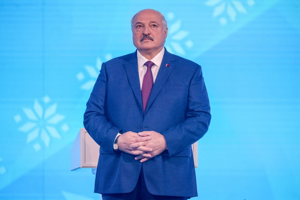 Лукашенко: белорусам нужно привыкать к мыслям о другом президенте