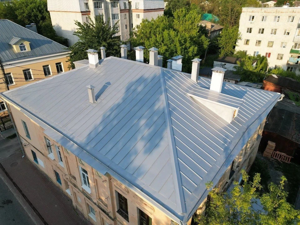 Завершились работы по капитальному ремонту кровли на двух выявленных объектах культурного наследия